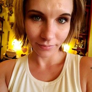 Meet your Posher, Myra